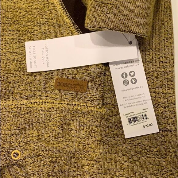 Robeez outfit   - Picture 3 of 3